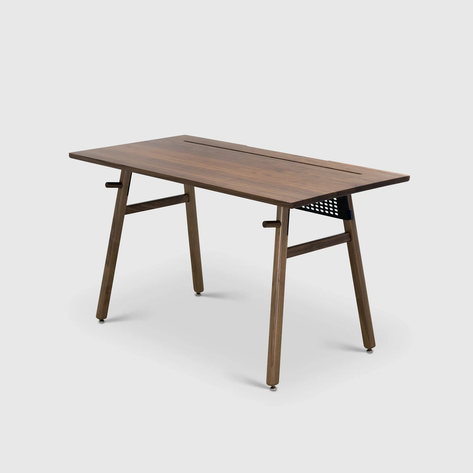 A02-artifox-desk-walnut-hover_1600x Desk - Walnut — изображение 1
